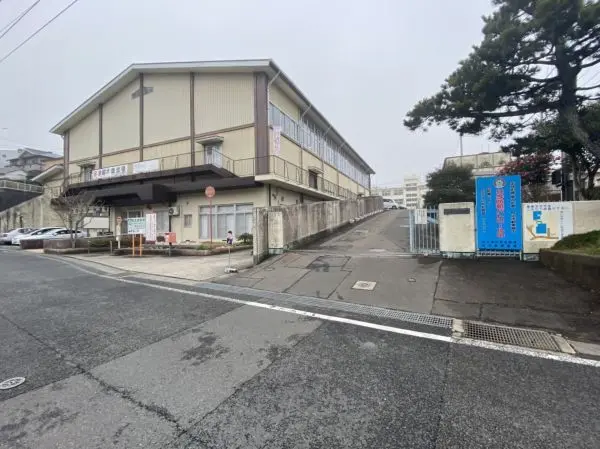 校訓「ゆたかに　たくましく　いききいきと」