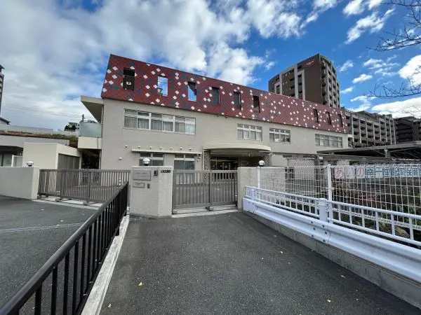 あいの南千里駅前保育園