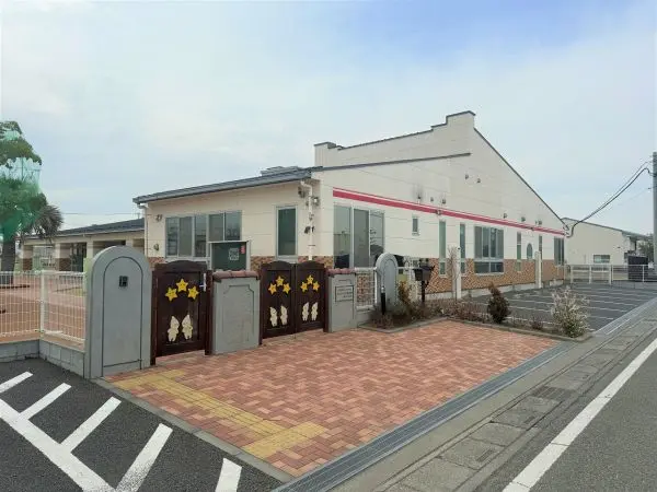 徒歩6分／異年齢児の交流が大切にされ、縦割り保育が行われています。対象は0歳児～5歳児(就学前迄)