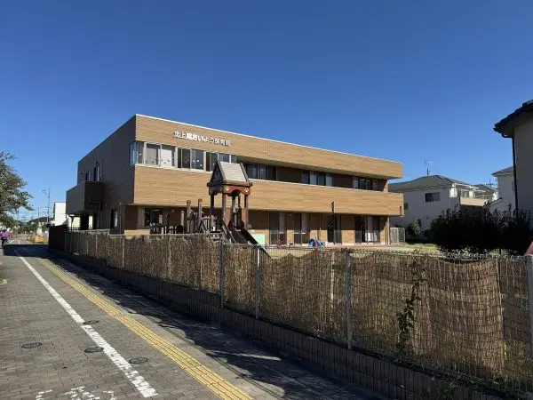 徒歩10分／0歳児から5歳児まで、定員60名の保育園。医療的ケア児受け入れ園です。