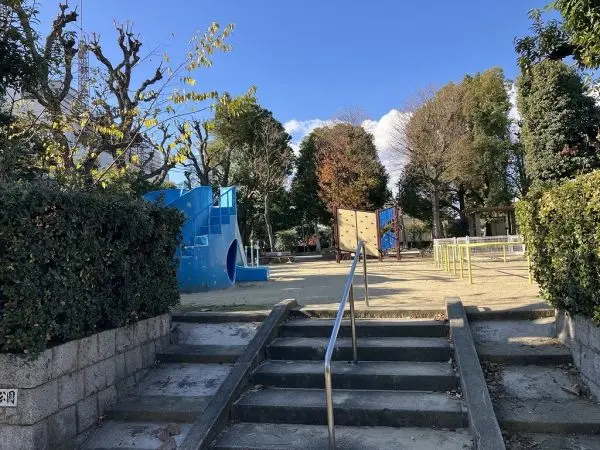 徒歩約2分