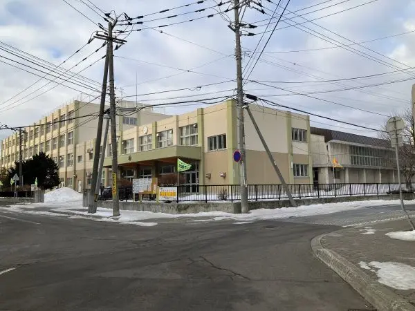 札幌市立日新小学校