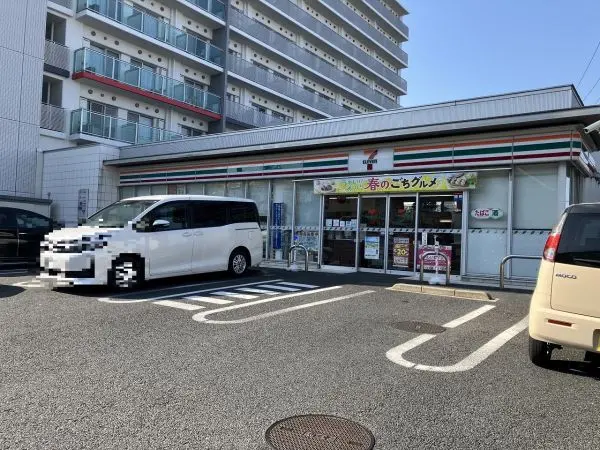 セブンイレブン成田加良部店
