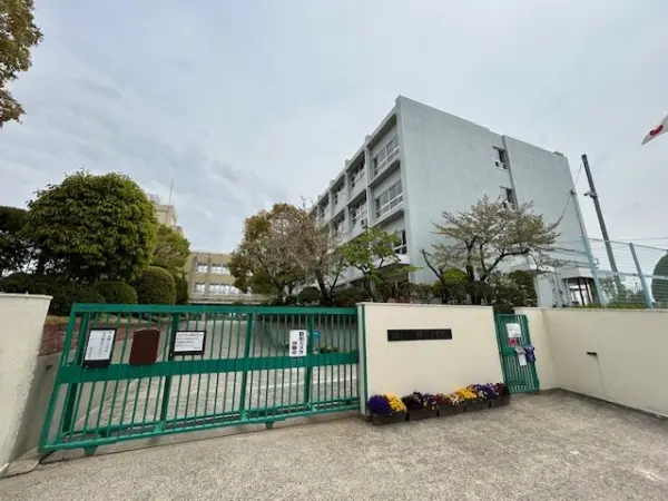 市立楠葉中学校