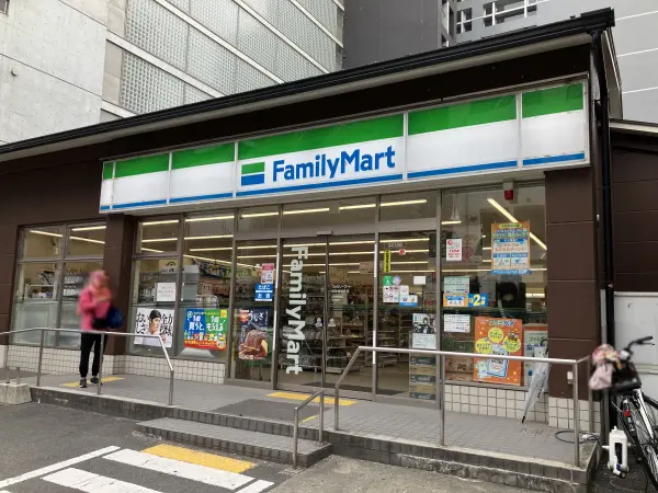 ファミリーマート四条西洞院店まで230m