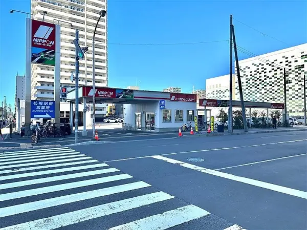 二ホンレンタカー札幌駅前営業所です。
徒歩5分のところにあります。