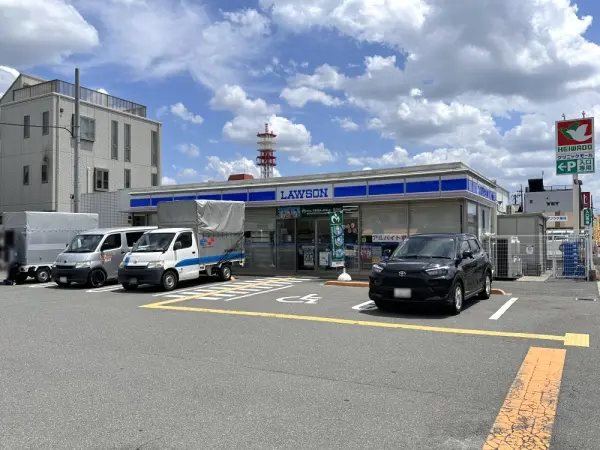 ローソン茨木平田一丁目店：徒歩2分（約100m）