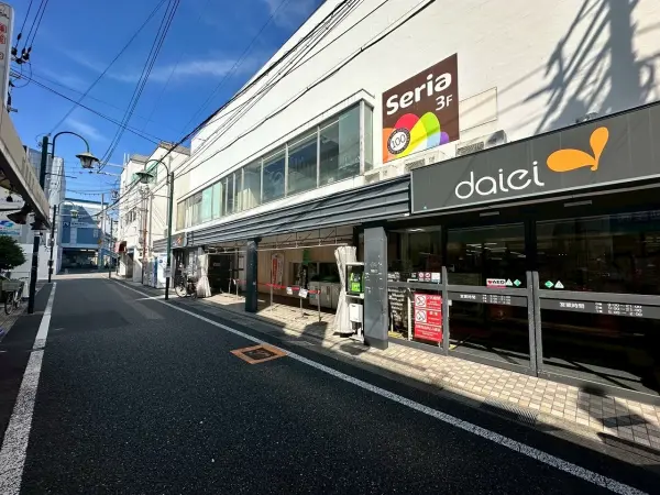 グルメシティ西明石店までは徒歩約１０分の好立地となっております。是非お気軽にお問い合わせください。