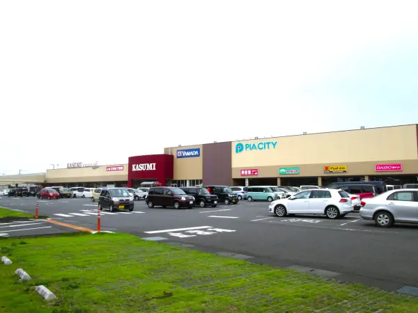 徒歩19分／営業時間は9時～24時。