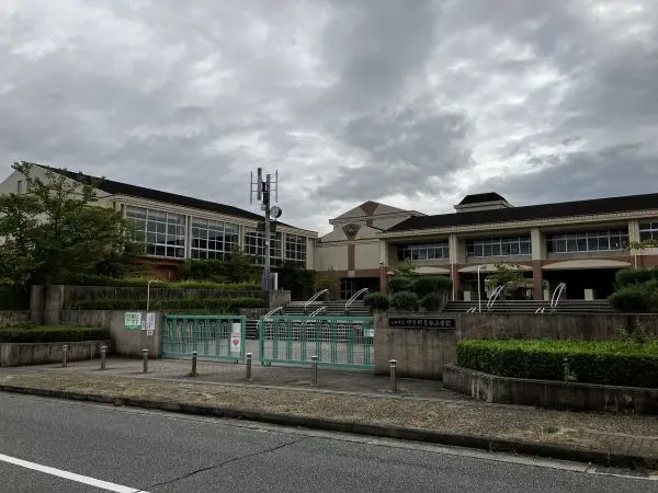 ゆりのき台小学校徒歩５分