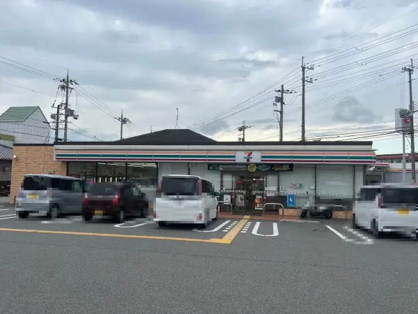 セブンイレブン三木小林東店まで徒歩9分
