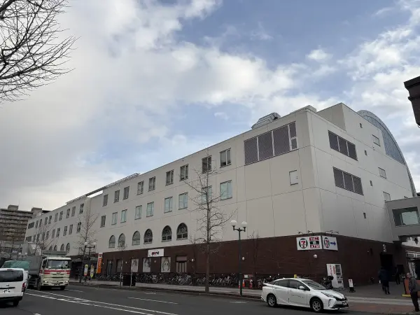 徒歩13分です。