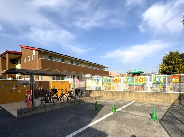 徒歩3分/57日~小学校就学前まで、定員は90名の規模の保育園です。