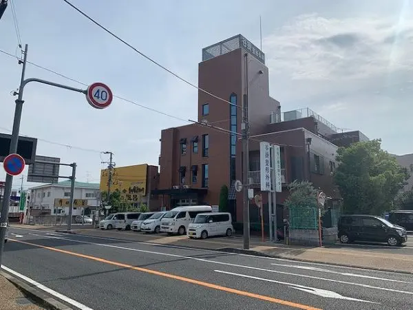 谷掛整形外科までは徒歩4分の立地です。その他の周辺施設についても是非お気軽にお問い合わせください。