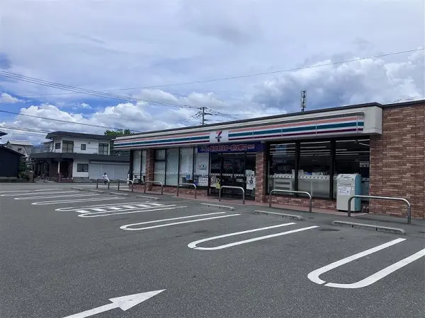 セブンイレブン久留米長門石店