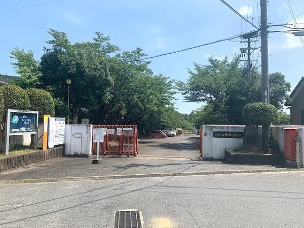 飛鳥中学校まで約32分です。
周辺施設等についても、お気軽にお問い合わせください。