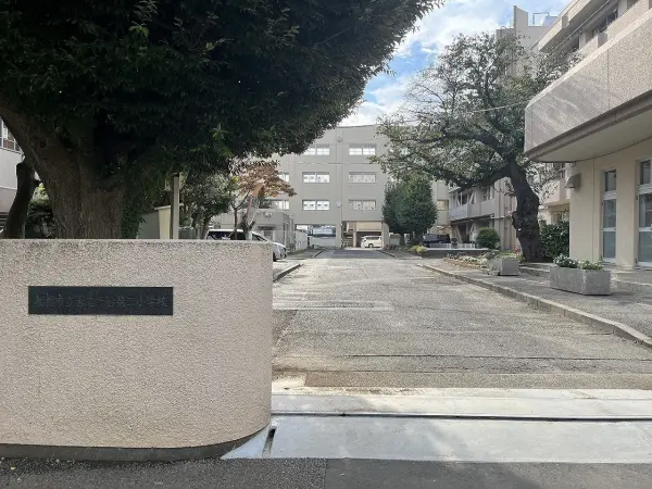 徒歩３分