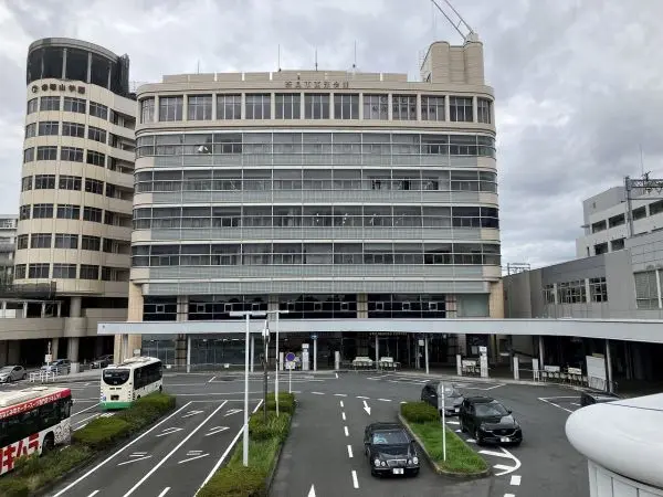 奈良市西部会館までは徒歩9分の立地です。文化・教育・スポーツ等を通した交流施設となっております。