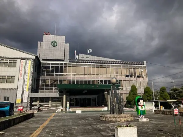 広陵町役場まで徒歩約１７分です。駐車場があるため、お車でのアクセスも可能となっております。