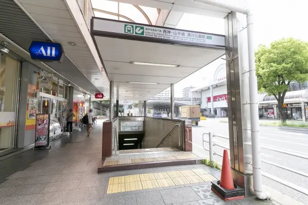 JR神戸線神戸駅　徒歩4分
神戸ハーバーランドUMIE徒歩9分の立地
最上階　南東向きバルコニー