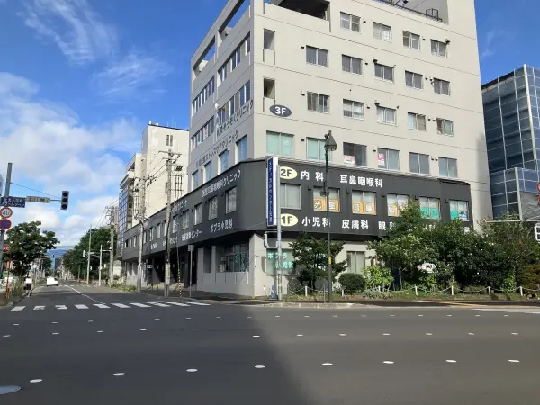 徒歩5分です。