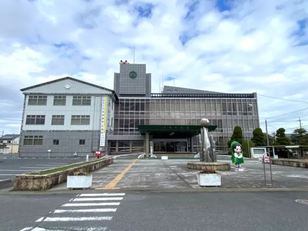 広陵町役場まで徒歩39分です。駐車場があるため、お車でのアクセスも可能となっております。