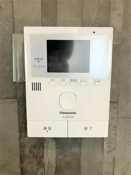 来客の顔を確認できるので、防犯面に優れています。