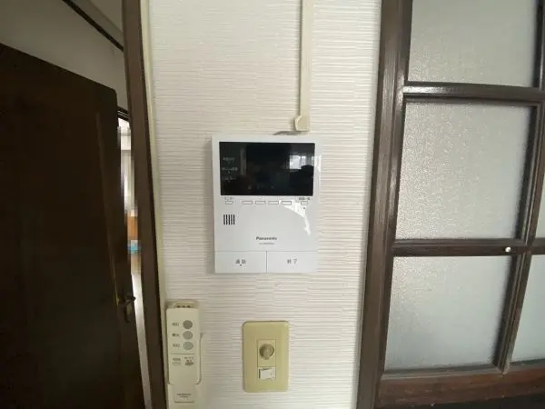 インターフォン。
