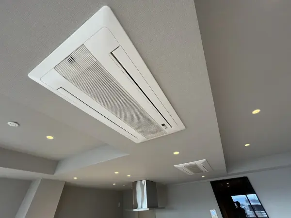 天井カセットエアコン部分です。
