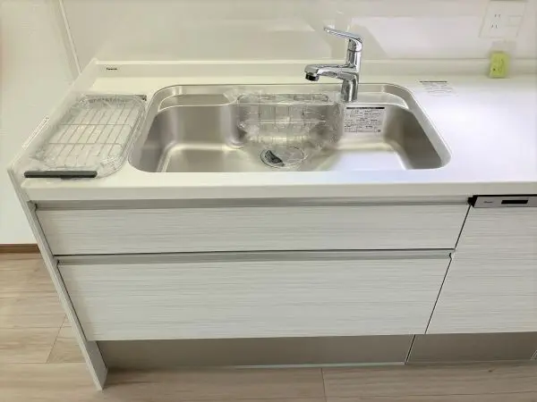 キッチンシンク部分です。ご質問等ございましたら、ささいなことでも是非お気軽にお問い合わせください。