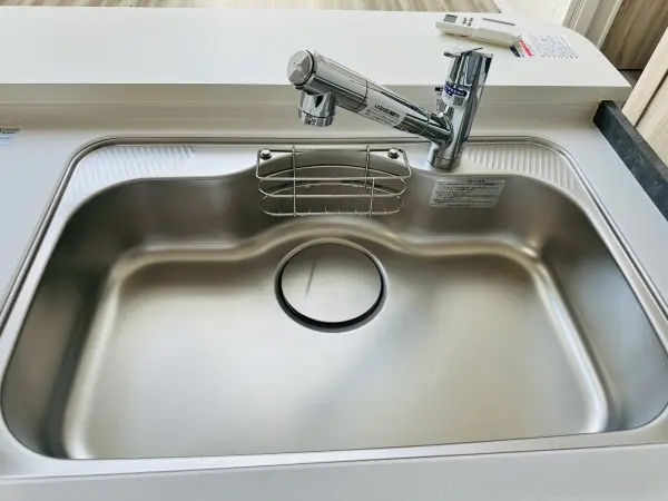キッチンシンク部分です。さいなことでも構いませんのでお気軽にお問い合わせください。