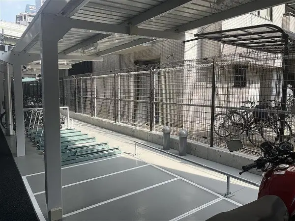 バイク置き場