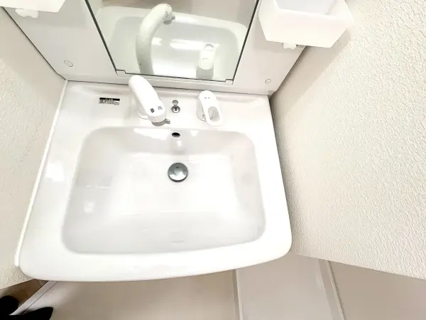 洗面台新品交換済み！