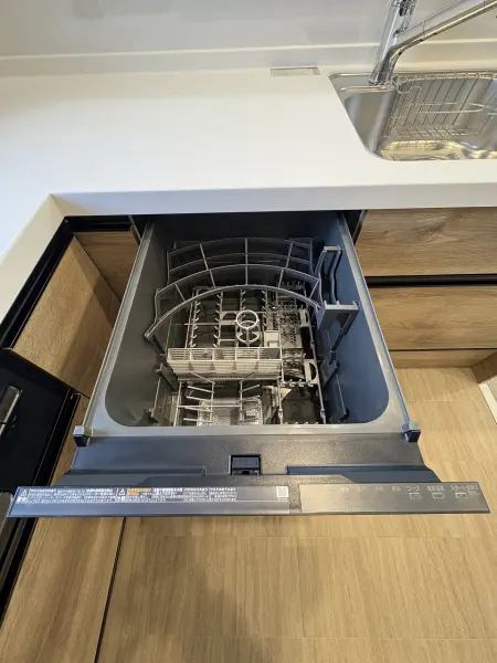 ＊2026年1月中旬リフォーム完了＊5階建3階部分＊角住戸・解放感あるルーフテラスあり＊