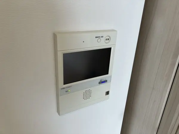 防犯機能を搭載したカラーTVモニターインターフォンです。