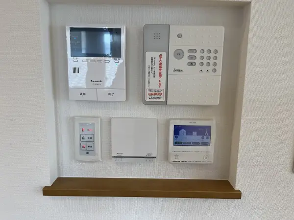 防犯面で安心できるモニター付きインターホンなど同じ個所にまとまっています
