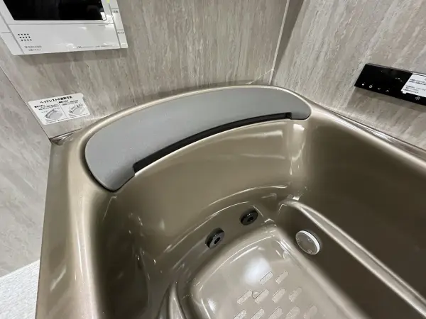 楽湯機能(肩楽湯・腰楽湯)、ミストサウナ付きで、毎日の入浴にリラックスと潤いをプラスします。