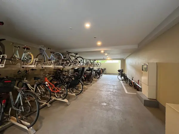屋根付き駐輪場