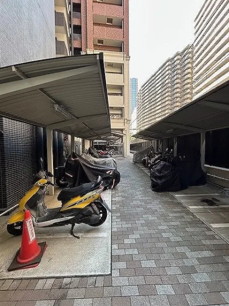 バイク置き場