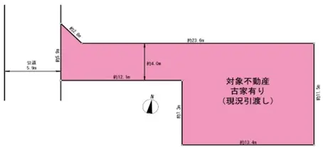 幅員約4mの旗竿部分につき、車の出し入れもしやすいです。