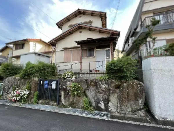 三木市志染町東自由が丘2丁目