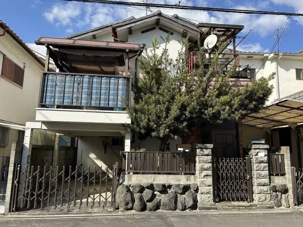 羽曳野市西浦二丁目１７２０ー３