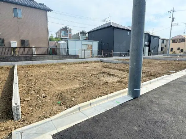 足立区神明三丁目　１５号棟　新築戸建