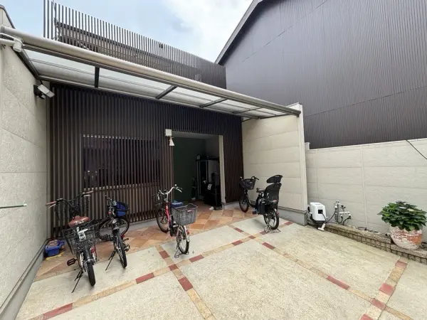 京都市中京区猪熊通蛸薬師下る下瓦町