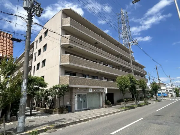 クラウンセゾン深井