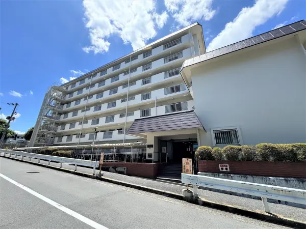 メゾンドール千里泉ヶ丘　弐番館