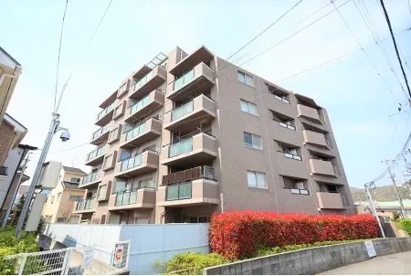 宝塚南雲雀丘ガーデンハウス