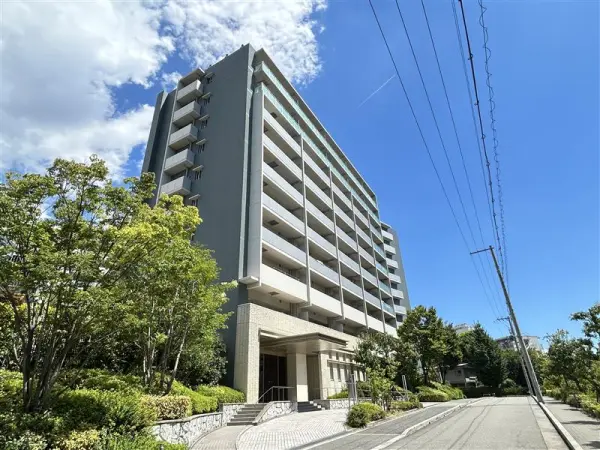 プレミスト南千里津雲台パークブリーゼ