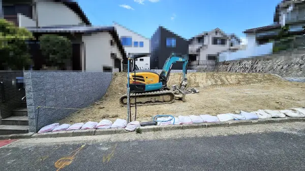 高槻市真上町五丁目2号地