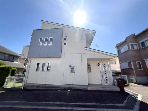 箕面市瀬川一丁目